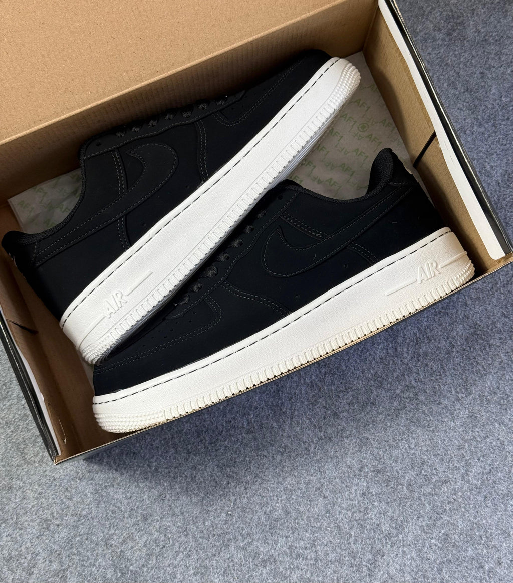 Air Force One Premium Preto/Nobuck