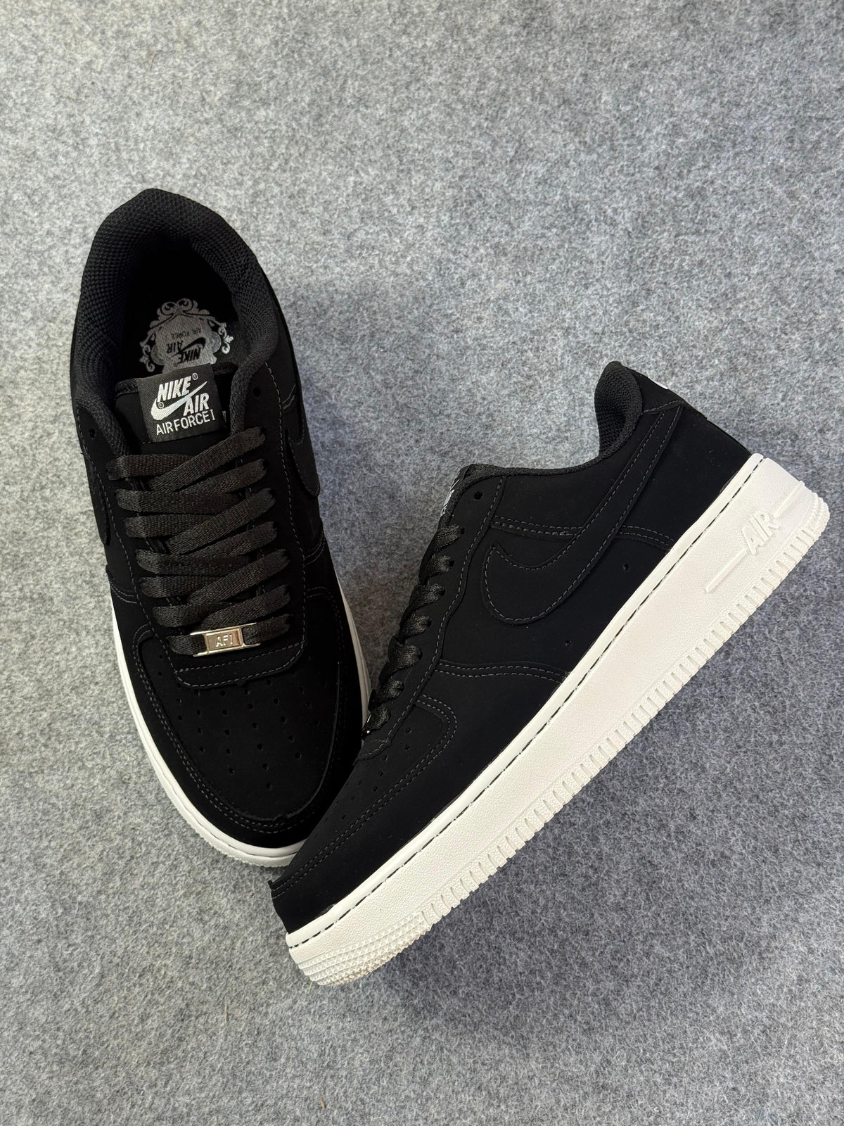 Air Force One Premium Preto/Nobuck