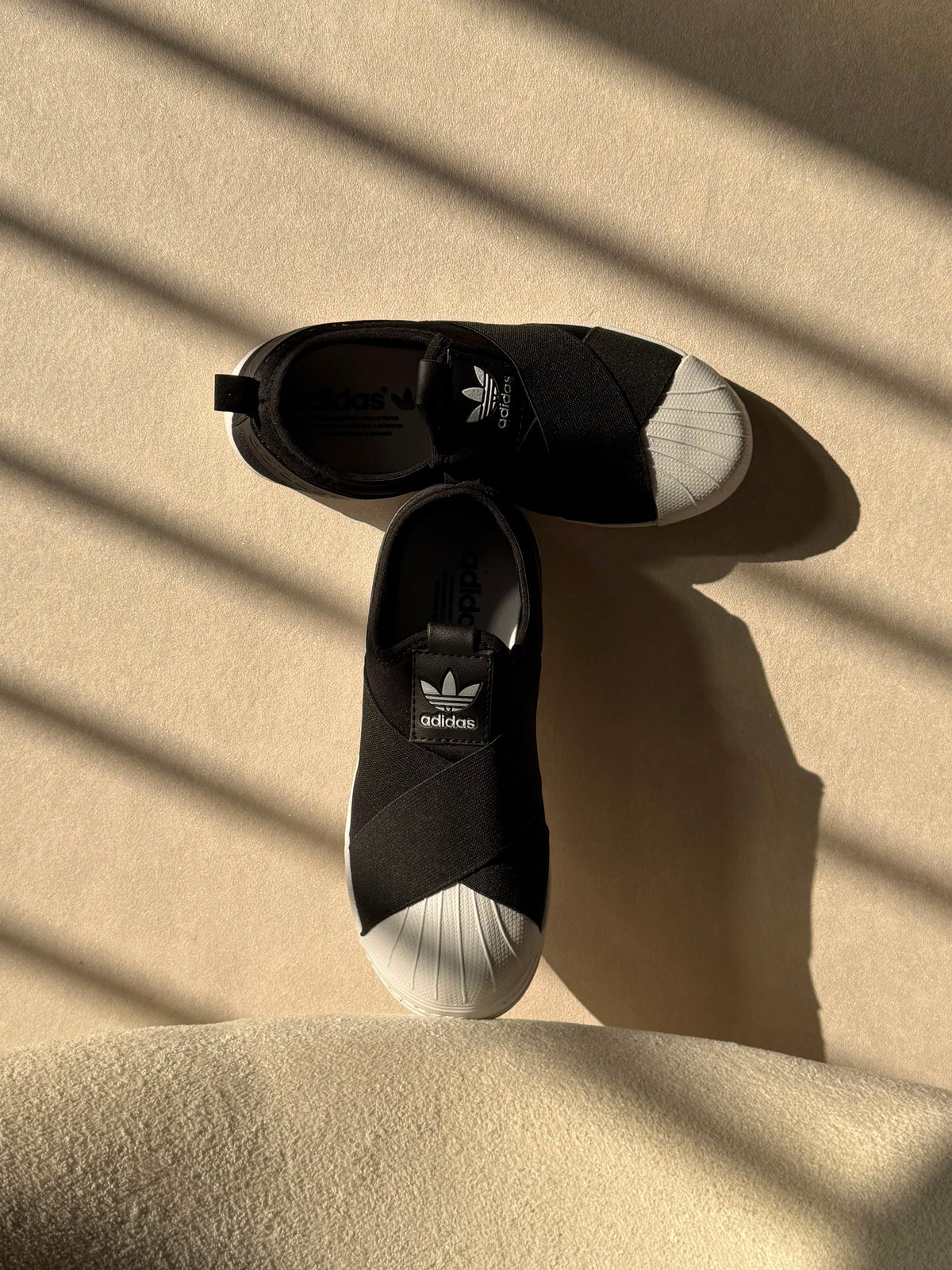 Adidas Slip On Preto/Branco