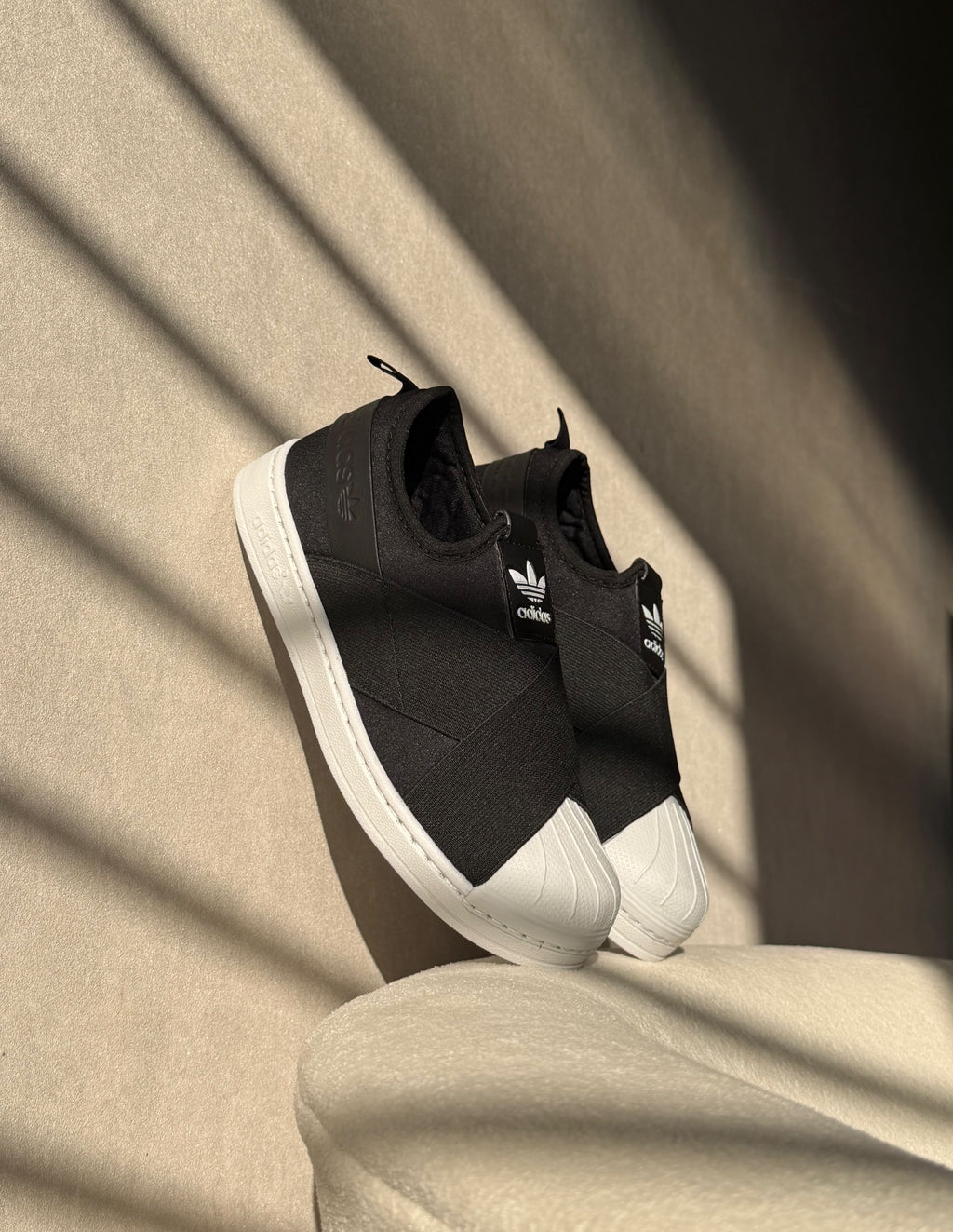 Adidas Slip On Preto/Branco