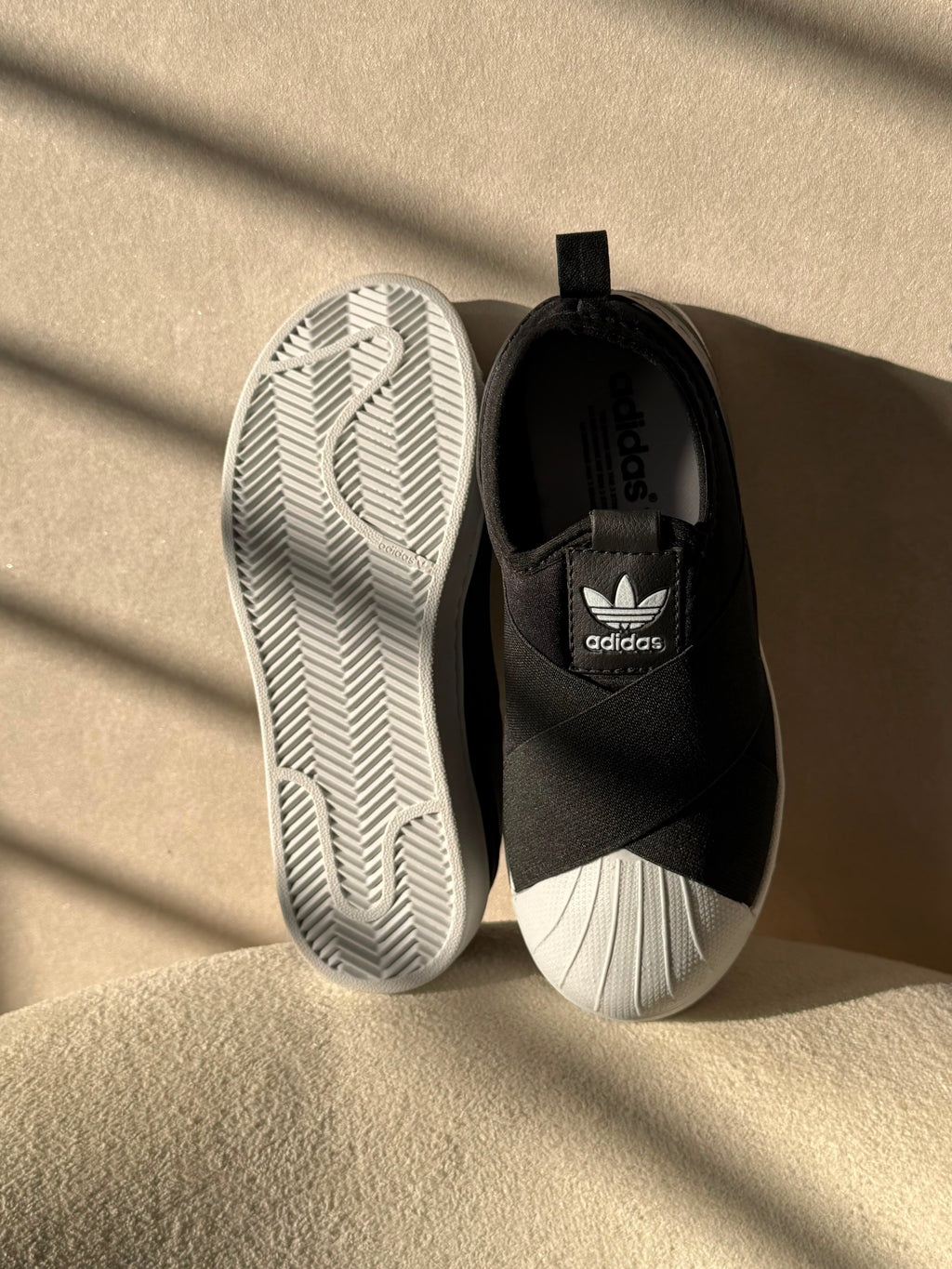 Adidas Slip On Preto/Branco