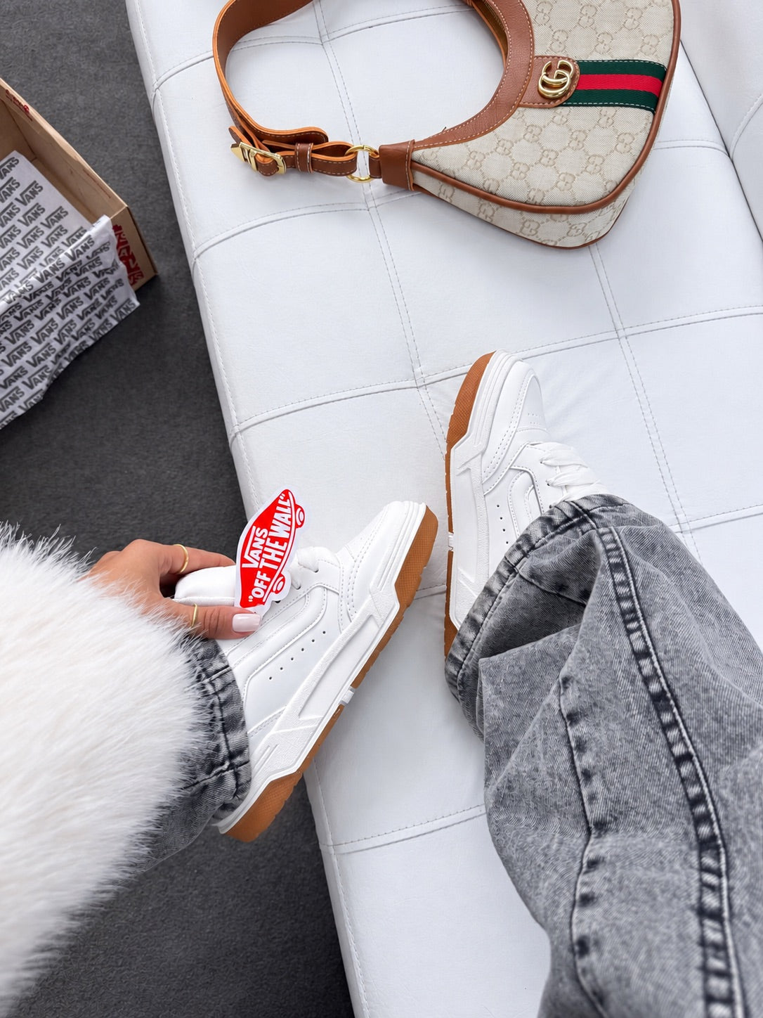 Vans Hylane Branco/Caramelo