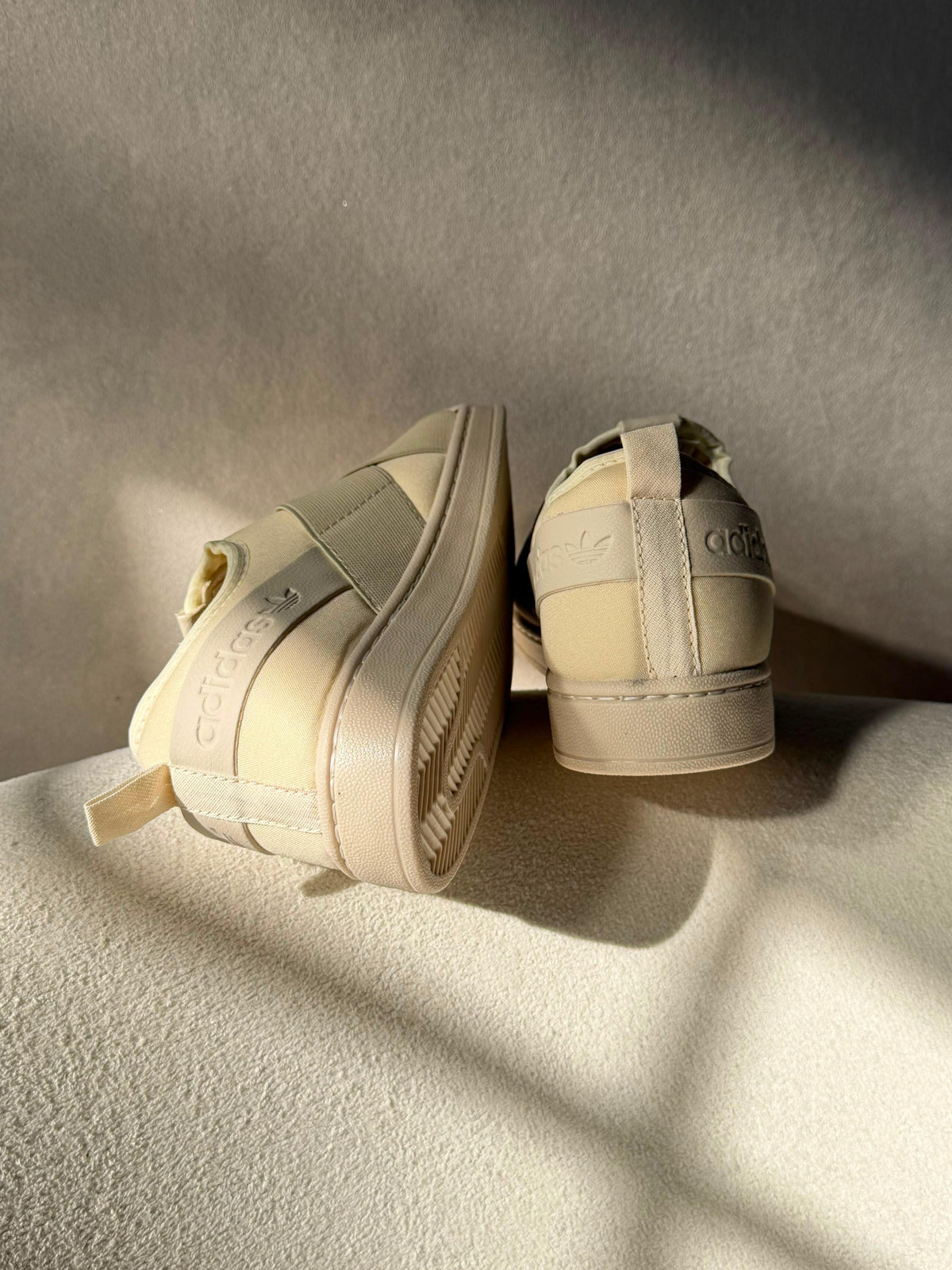 Adidas Slip On Creme